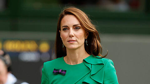 Kurz vor Weihnachten: Royaler Teenie bedient sich bei Prinzessin Kate. Kurz vor Weihnachten: Royaler Teenie bedient sich bei Prinzessin Kate.